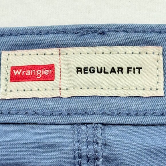 Wrangler Men's Regular Fit Medium Stretch Blue Shorts Size 38 Inseam 7" NWT - Picture 5 of 10